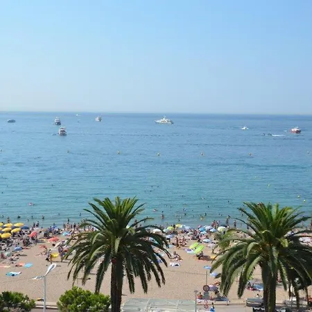 24 Croisette * Cannes